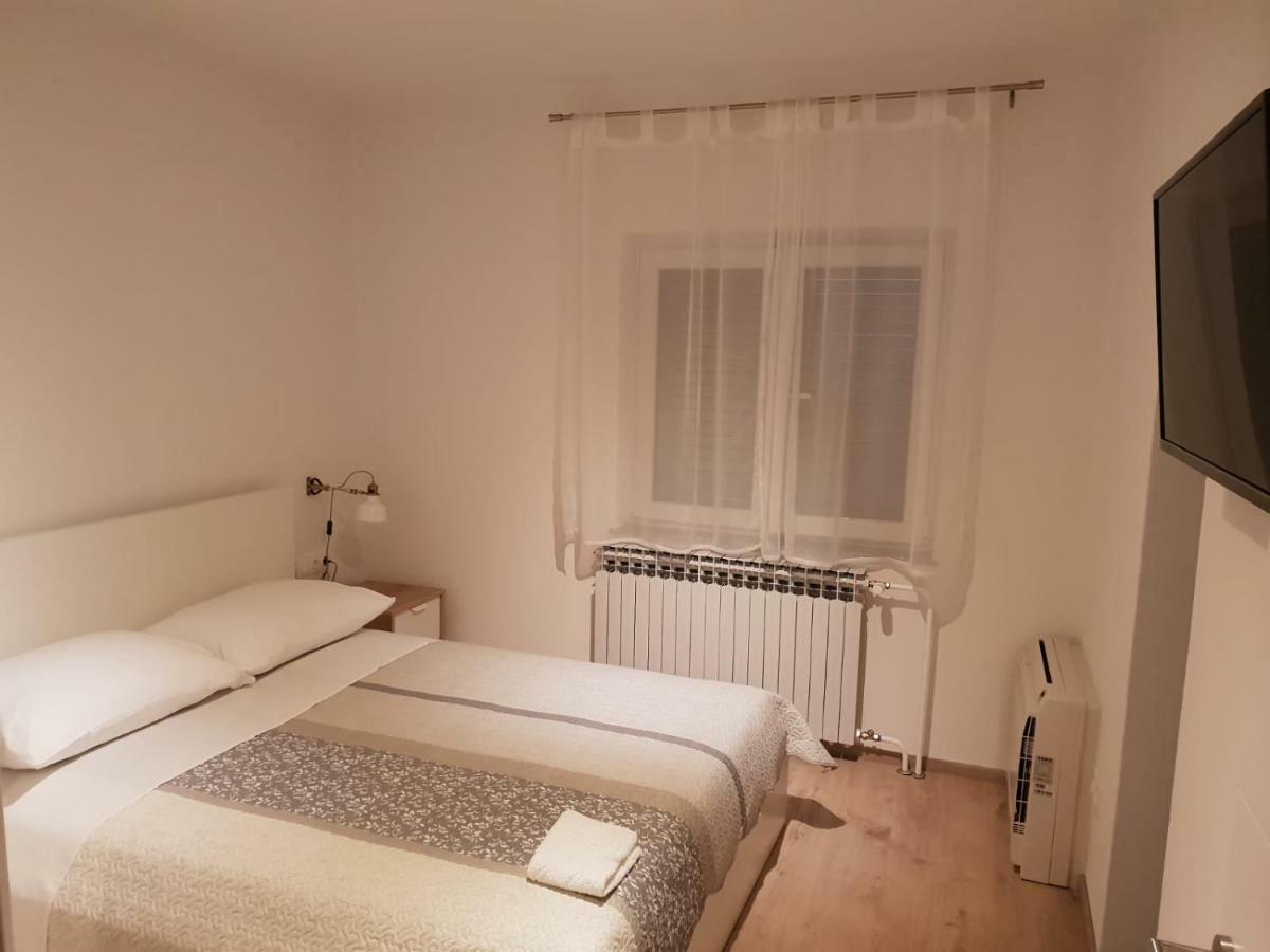 Apartamento Apartman Bura Posedarje Exterior foto